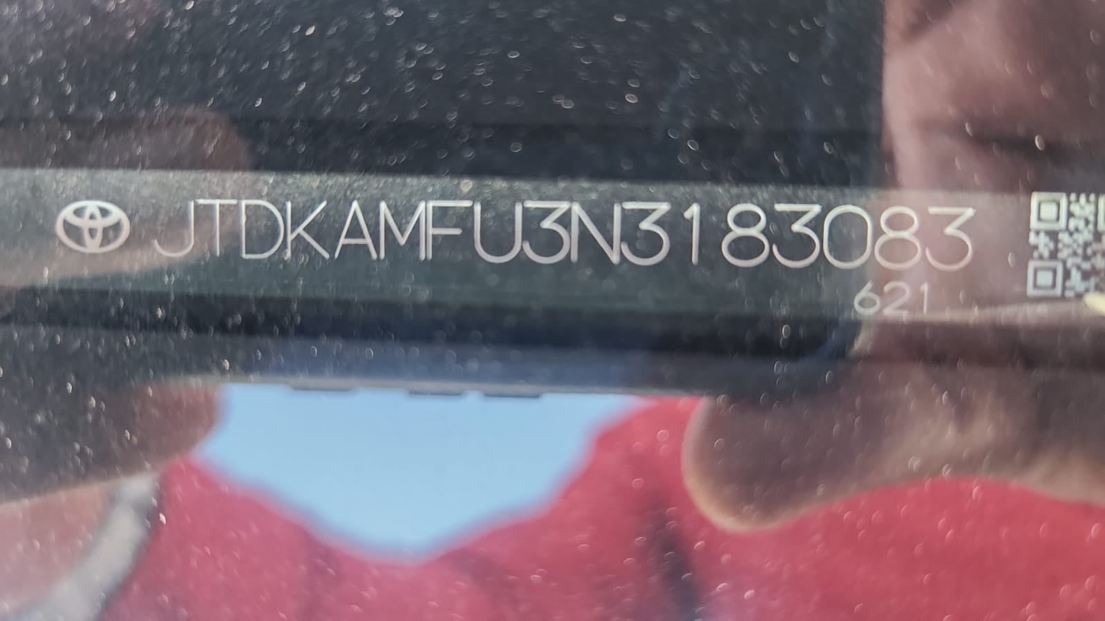 2023 Toyota Prius 5 pts. HB Premium, HEV, 1.8l, CVT, piel, TP, R-17 (línea nueva)