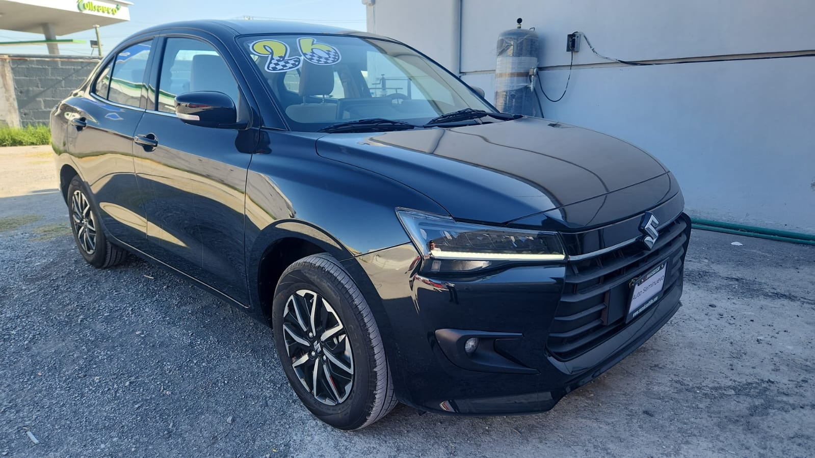 2026 Suzuki Dzire 4 pts. GLX, 1.2l, TA, pantalla touch 9