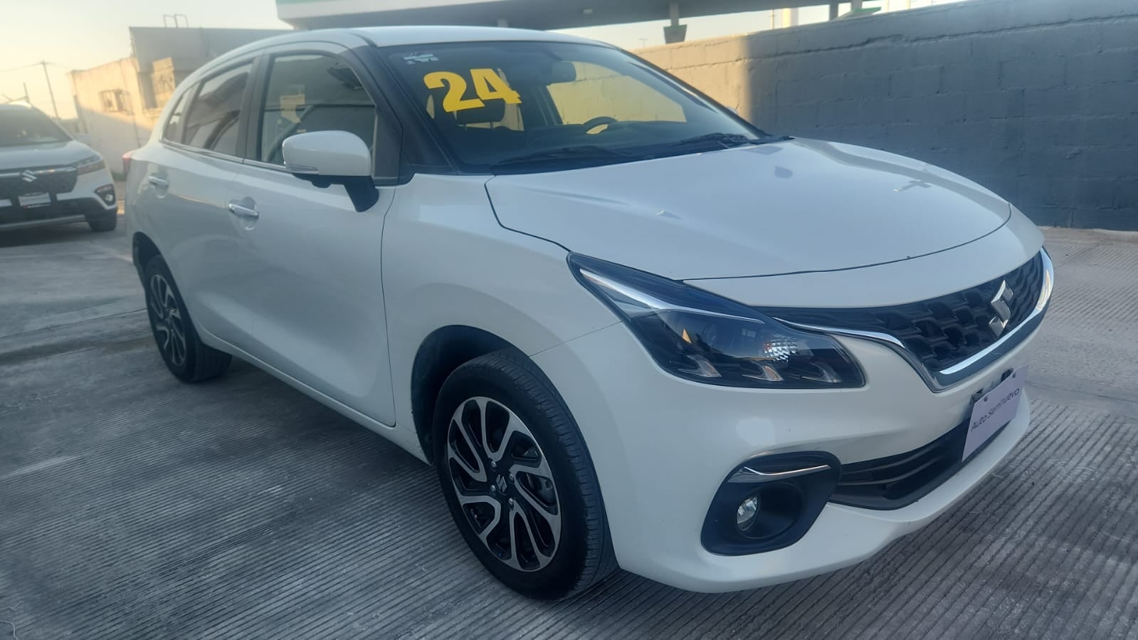 2024 Suzuki Baleno 5 pts. HB GLX, 1.5l, TA, pantalla touch 9