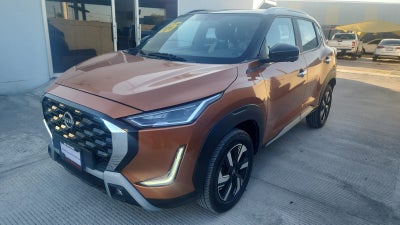 2025 Nissan Magnite VUD 5 pts. Exclusive, 1.0T, TM5, piel, RA-16