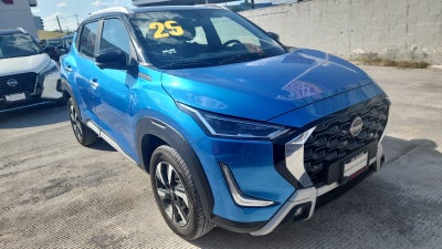 2025 Nissan Magnite VUD 5 pts. Exclusive, 1.0T, TM5, piel, RA-16