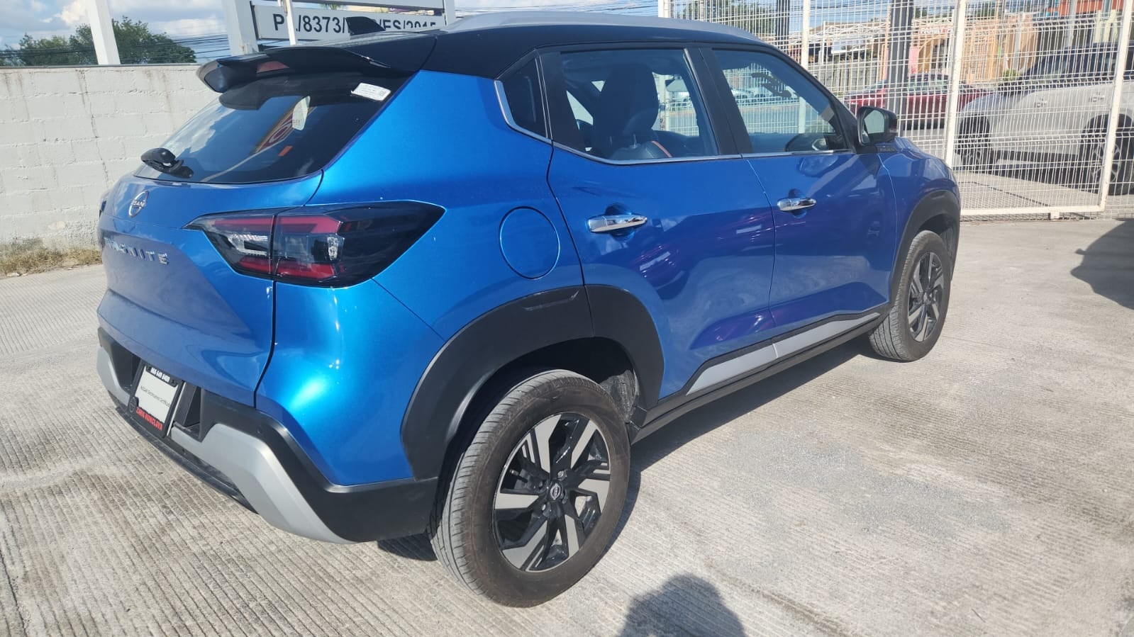 2025 Nissan Magnite VUD 5 pts. Exclusive, 1.0T, TM5, piel, RA-16