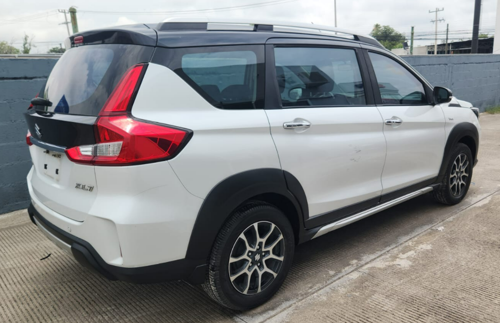 2023 Suzuki Ertiga Minivan 5 pts. XL7, 1.5l, TA, a/ac. Aut., f. led, RA-16