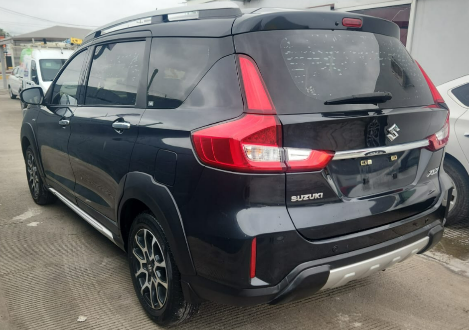 2022 Suzuki Ertiga Minivan 5 pts. XL7 GLX, 1.5l, TA, a/ac., f. led, RA-16