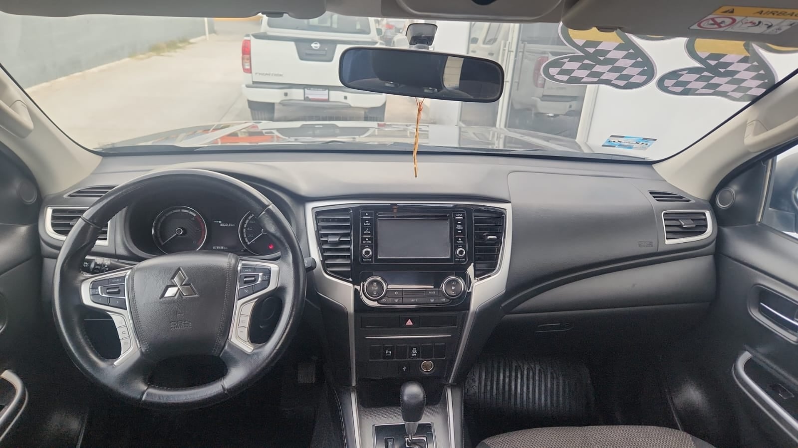 2022 Mitsubishi Comerciales L200 Pick-Up 4 pts. GLS, Doble Cab., 2.4TD, TA, 4x4