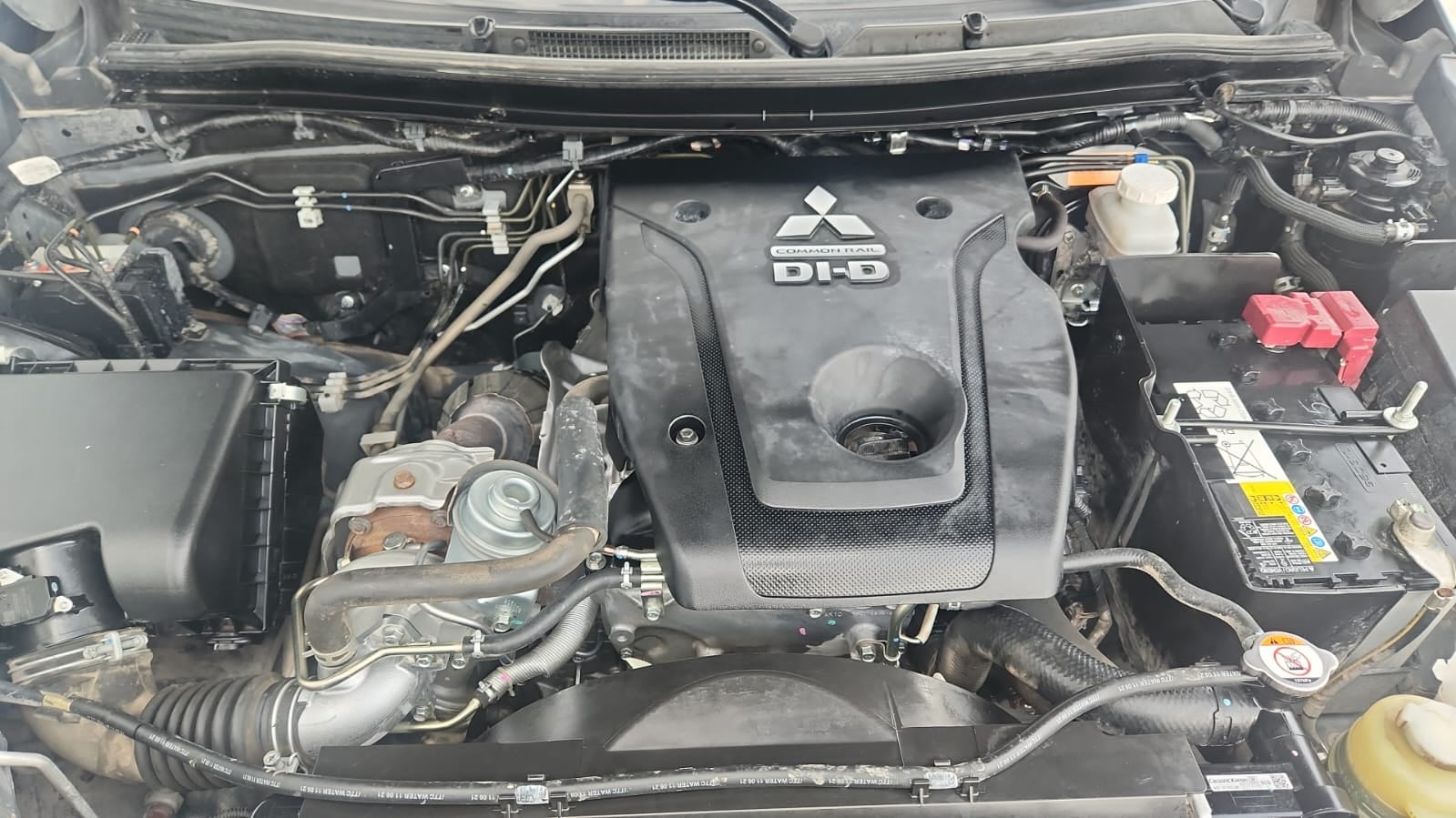 2022 Mitsubishi Comerciales L200 Pick-Up 4 pts. GLS, Doble Cab., 2.4TD, TA, 4x4