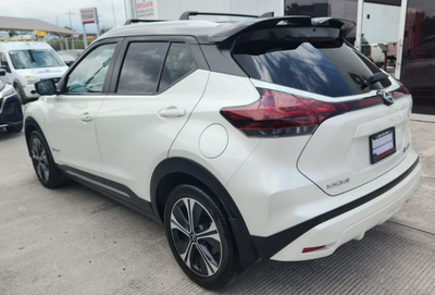 2023 Nissan Kicks VUD 5 pts. Platinum e-Power, E-REV, TA, piel, ADAS, RA-17