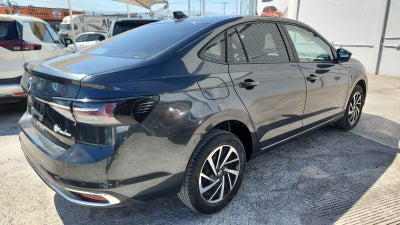 2024 Volkswagen Virtus 4 pts. Comfortline, 1.6l, TA, a/ac., f. niebla, RA-16