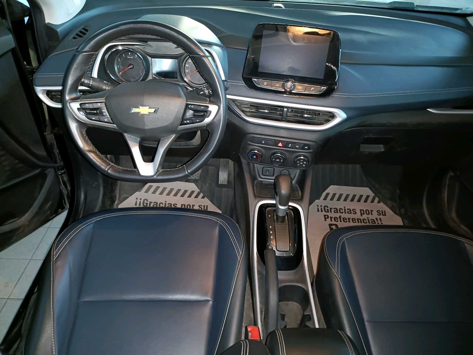 2023 Chevrolet TRACKER D 5 PTS PREMIER 12T TA F LED PIEL TP RA-17 BITONO