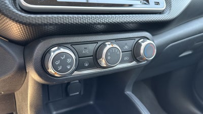 2025 Nissan KICKS 5P PLAY ADVANCE L41.6 AUT