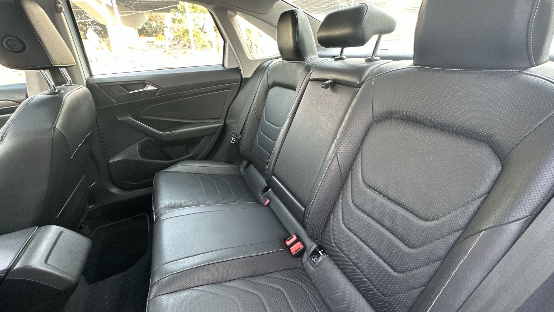 2019 Volkswagen JETTA 4 PTS HIGHLINE 14T TA PIEL QC RA-17