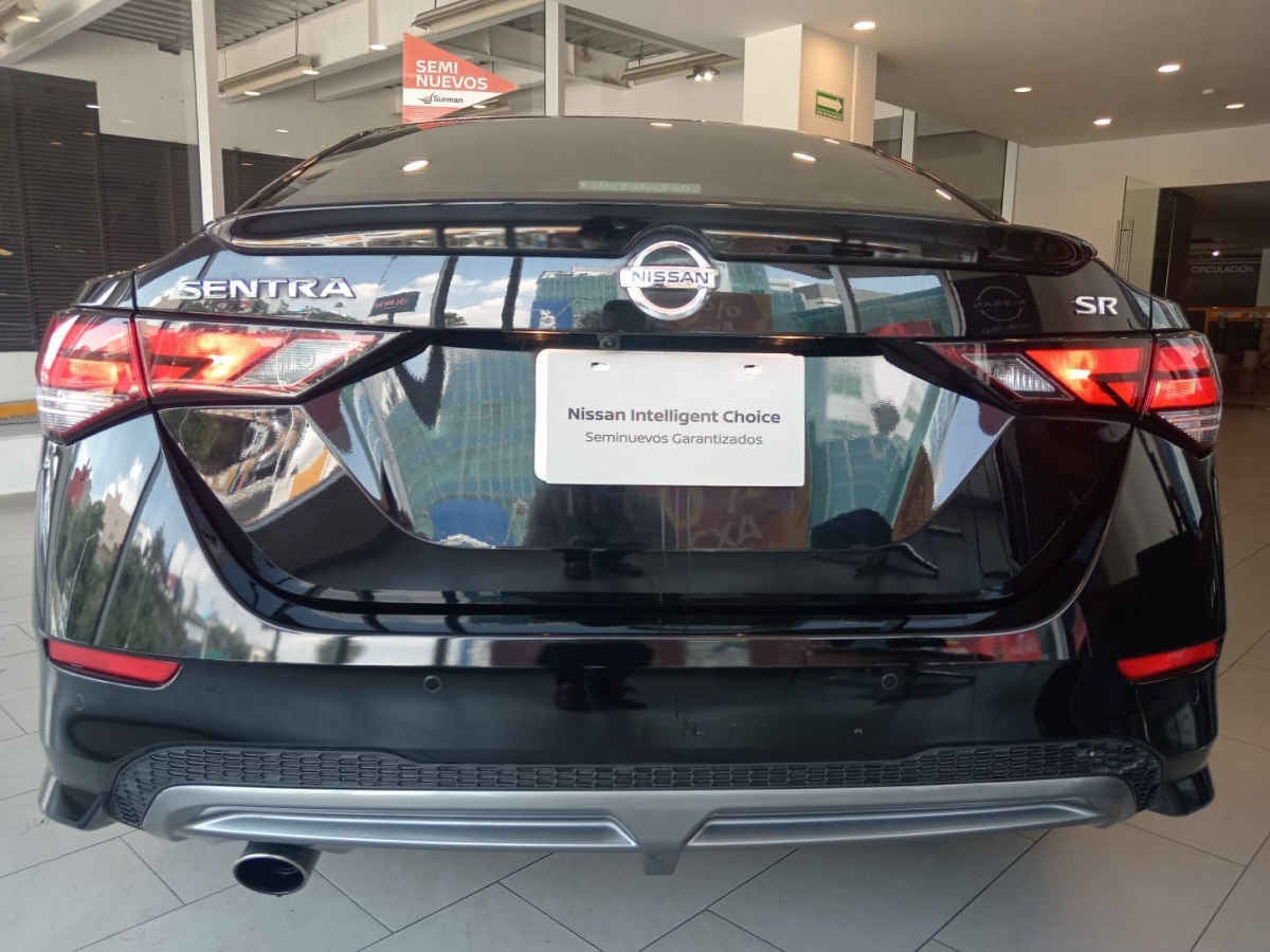 2023 Nissan Sentra 4p SR L4/2.0 Aut