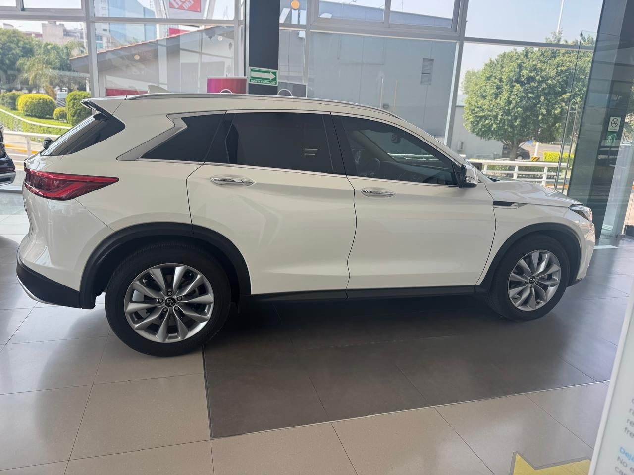 2022 INFINITI QX50 5 PTS QX50 ESSENTIAL 20T CVT PIEL  F LED TP RA-19