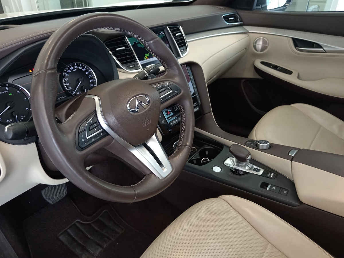 2022 INFINITI QX50 5p QX50 Sensory L4/2.0/T Aut
