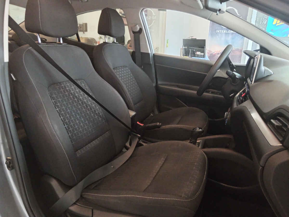 2025 Hyundai HB20 4p GL L4/1.6 Aut Rin 16