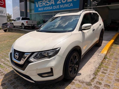 2022 Nissan X-Trail 5p Advance 3 L4/2.5 Aut Banca abatible