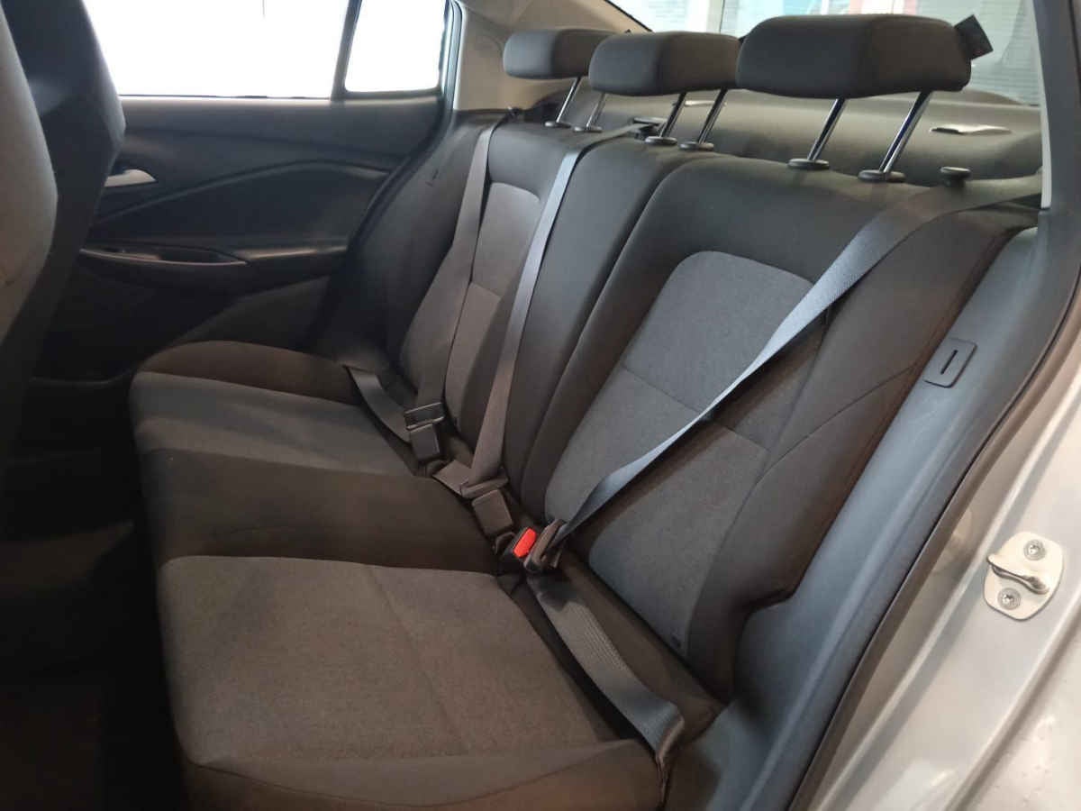 2023 Chevrolet Onix 4p LS L3/1.0/T Aut