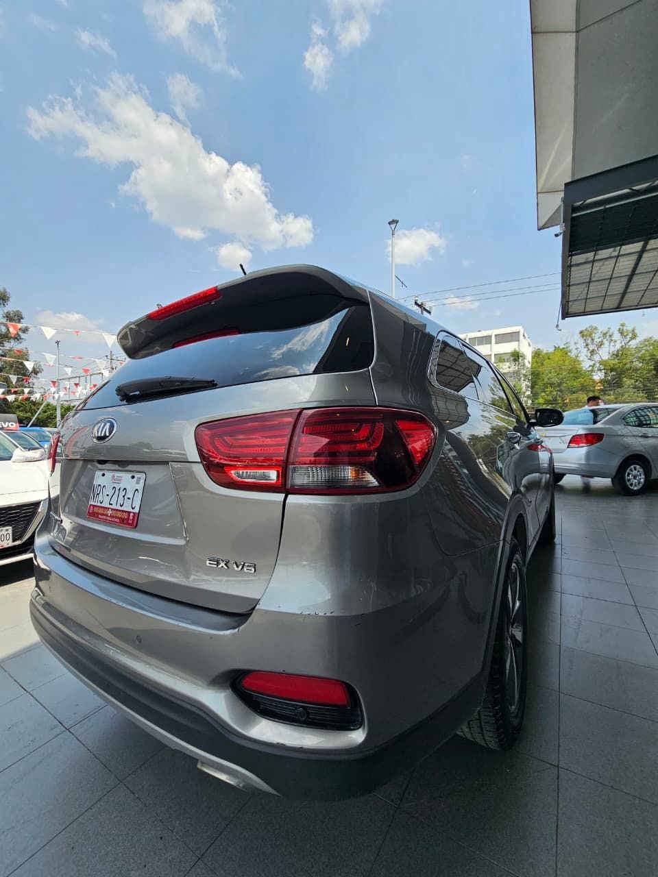 2019 Kia SORENTO 5 PTS EX V6 TA AAC PIEL 7 PAS RA-18