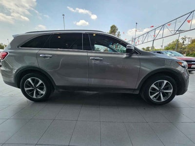 2019 Kia SORENTO 5 PTS EX V6 TA AAC PIEL 7 PAS RA-18