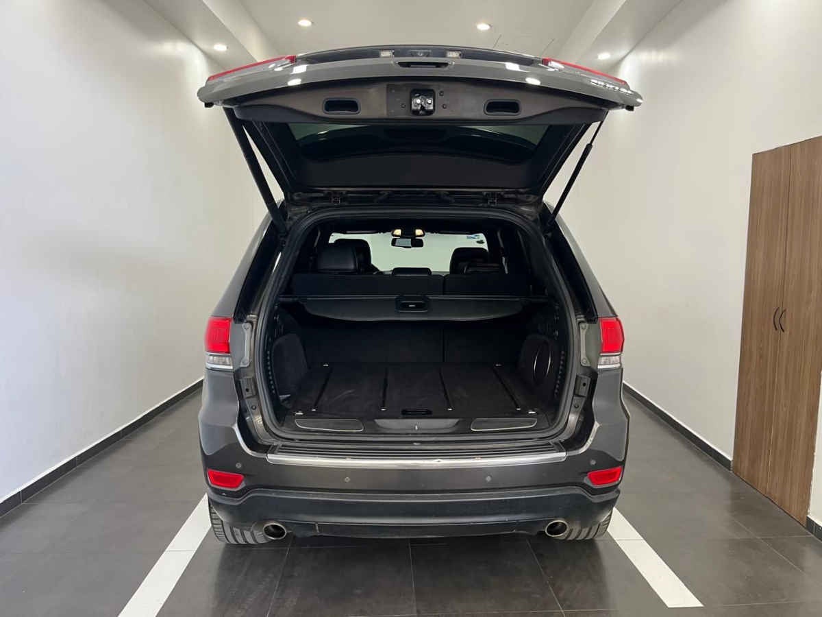 2015 Jeep Grand Cherokee 5p Limited Lujo 4x2 V6/3.6 Aut