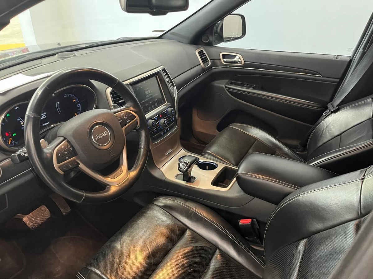 2015 Jeep Grand Cherokee 5p Limited Lujo 4x2 V6/3.6 Aut