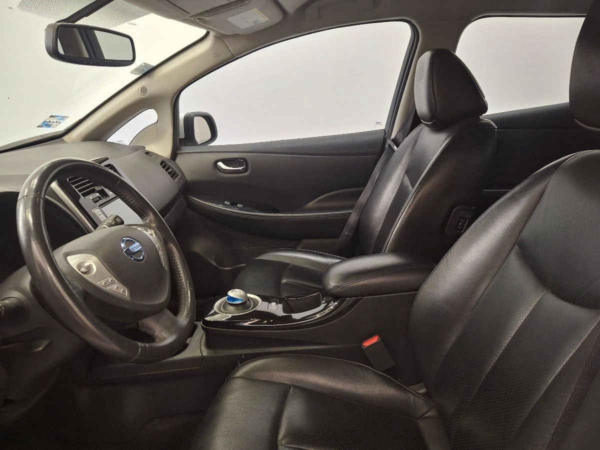 2017 Nissan LEAF 5p Electrico 30 kwh/90 kw