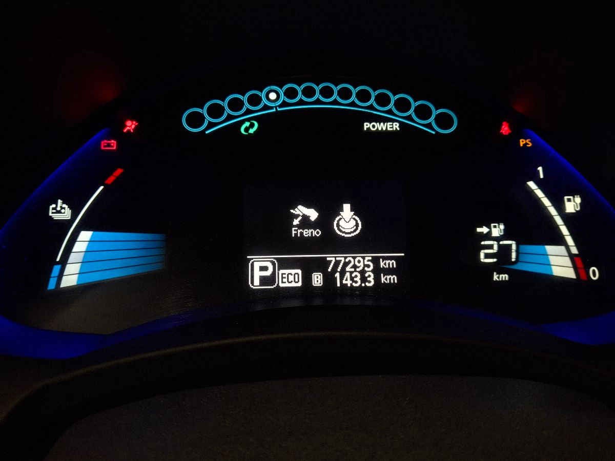 2017 Nissan LEAF 5p Electrico 24 kwh/90 kw