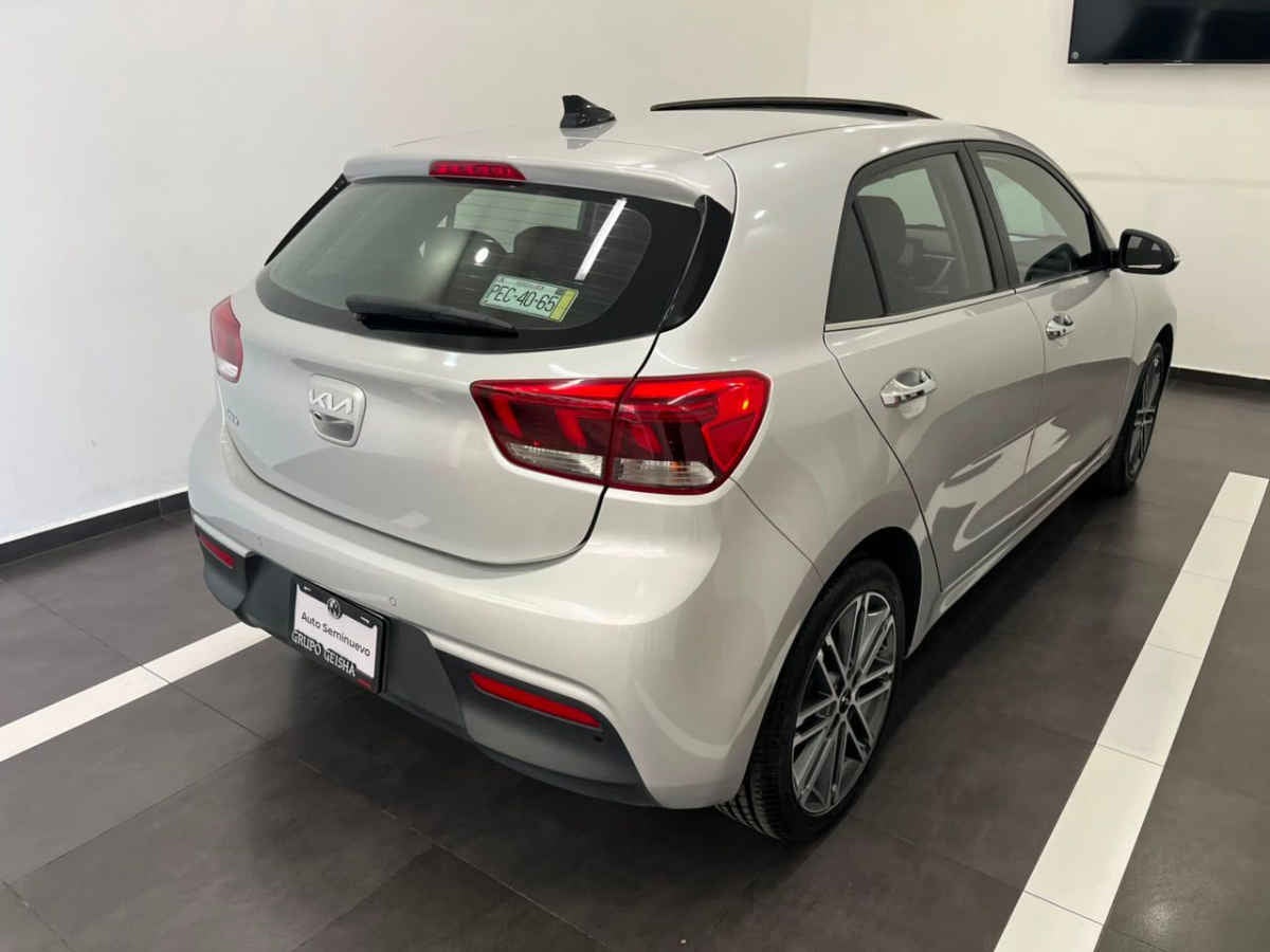 2023 Kia KIA RIO HB 5p EX L4/1.6 Pack Aut