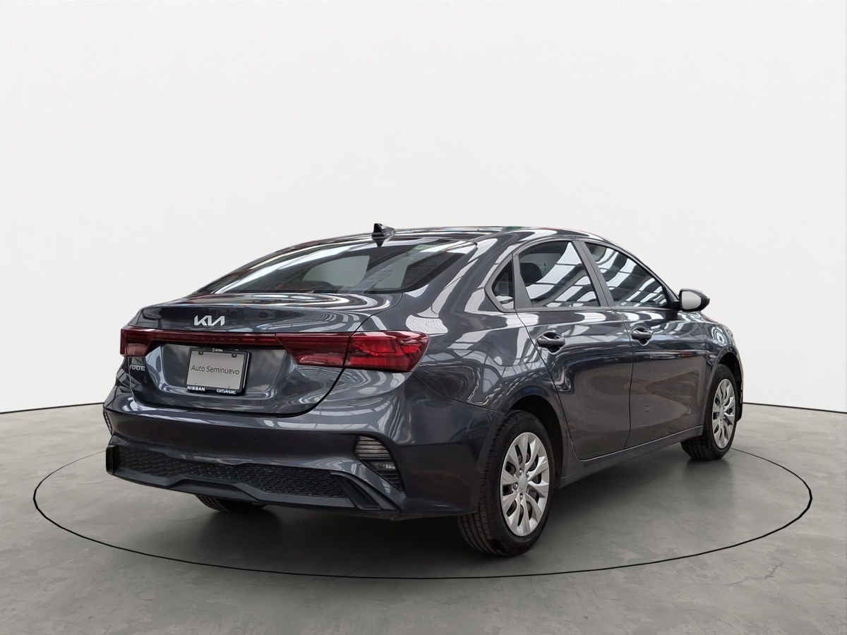 2023 Kia FORTE SEDAN 4p L L4/2.0 Man