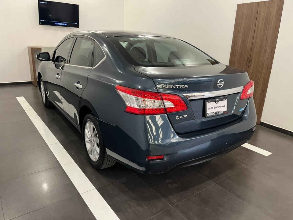 2016 Nissan Sentra 4p Advance L4/1.8 Aut