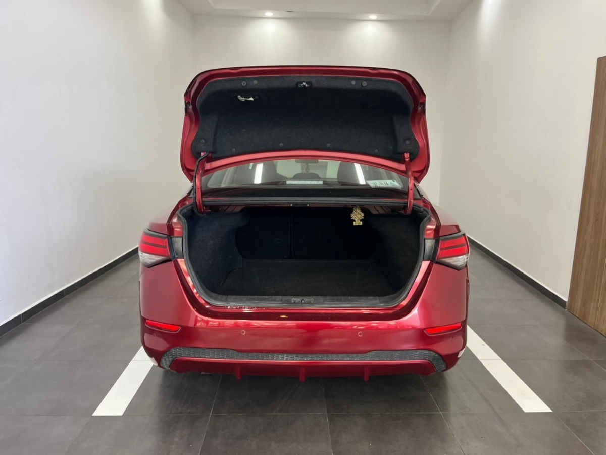 2021 Nissan Sentra 4p Advance L4/2.0 Man