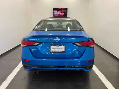 2025 Nissan Sentra 4p SR Platinum Bi-tono L4/2.0 Aut