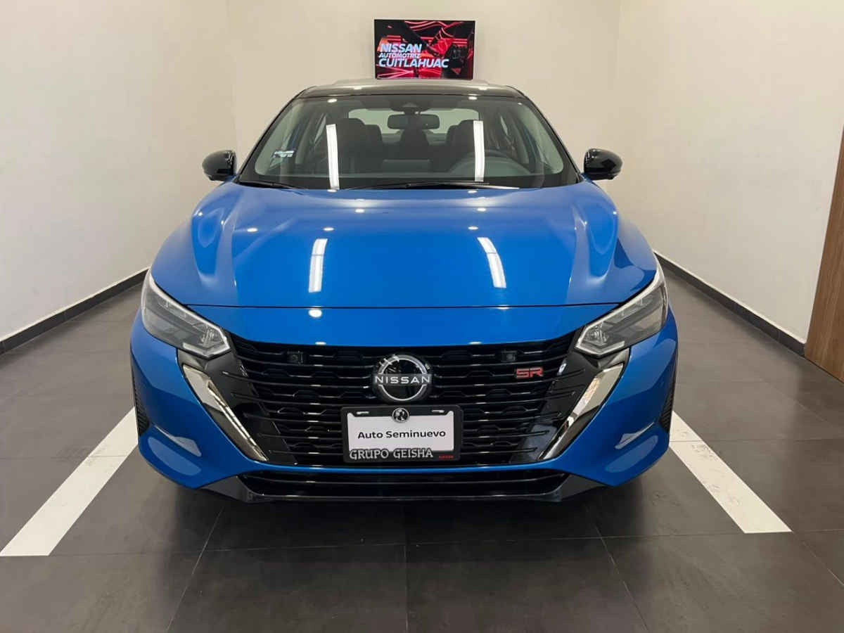 2025 Nissan Sentra 4p SR Platinum Bi-tono L4/2.0 Aut