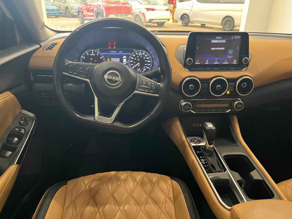 2025 Nissan Sentra 4p SR Platinum L4/2.0 Aut