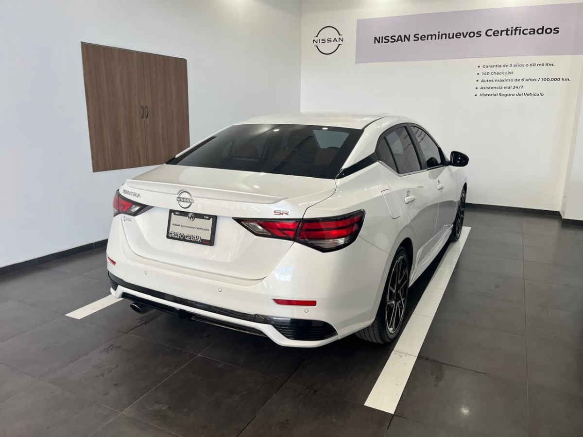 2025 Nissan Sentra 4p SR Platinum L4/2.0 Aut