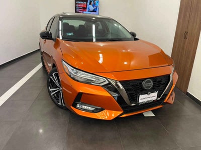 2023 Nissan Sentra 4p SR Platinum Bi-tono L4/2.0 Aut