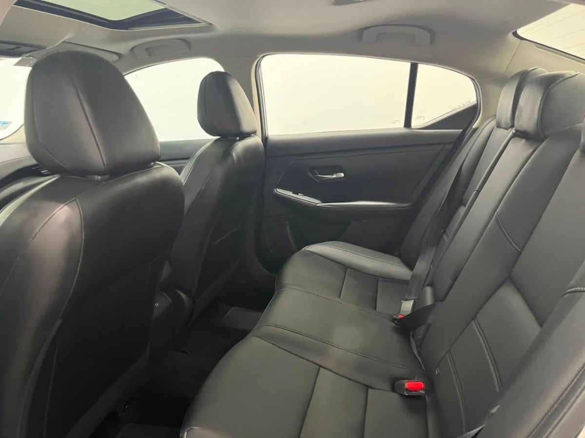 2020 Nissan Sentra 4p Exclusive L4/2.0 Aut