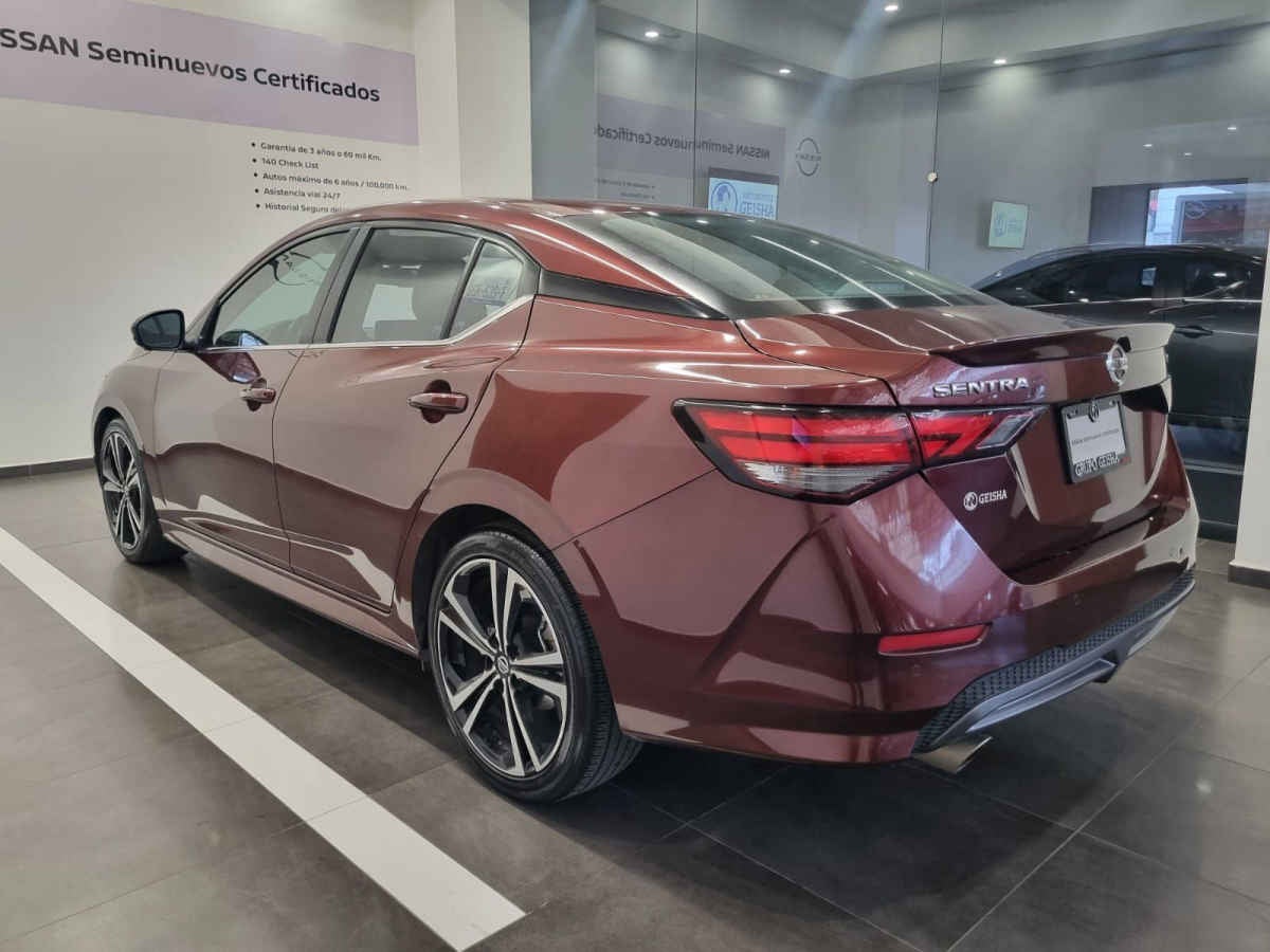 2023 Nissan Sentra 4p SR Platinum L4/2.0 Aut