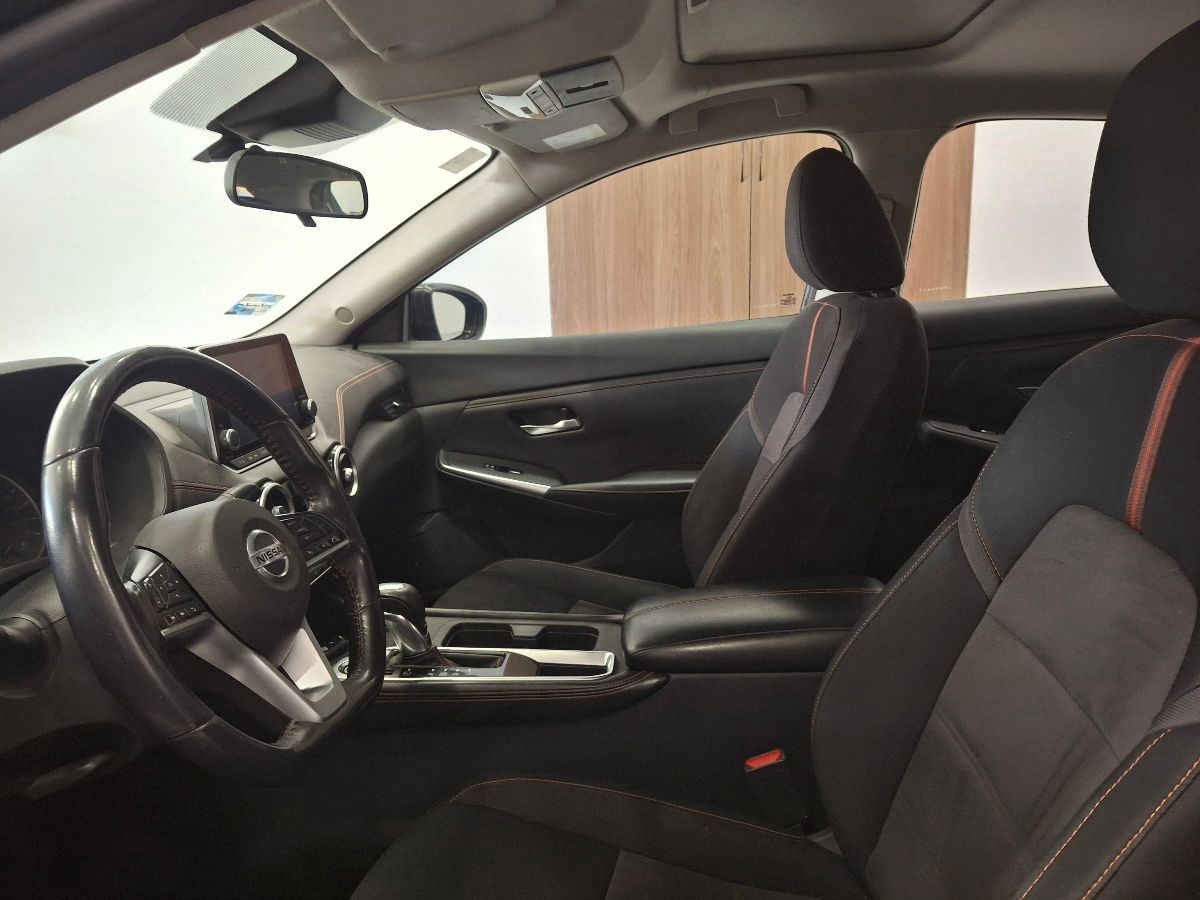 2020 Nissan Sentra 4p SR L4/2..0/T Aut