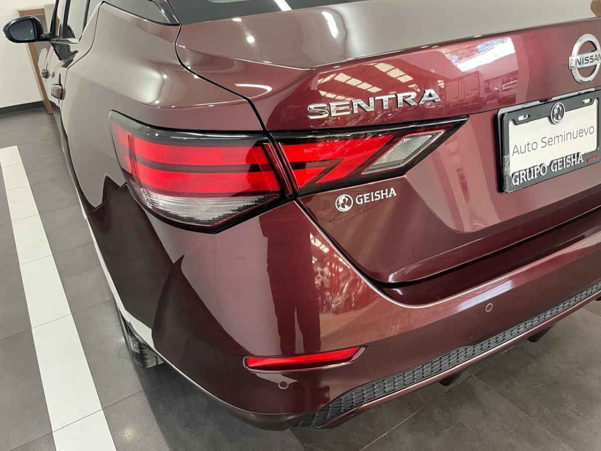 2023 Nissan Sentra 4p Advance L4/2.0 Man