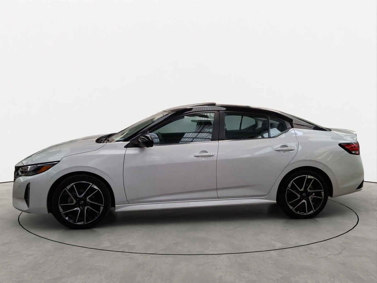 2024 Nissan Sentra 4p SR Platinum Bi-tono L4/2.0 Aut