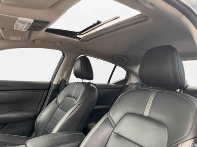 2025 Nissan Sentra 4p SR Platinum Bi-tono L4/2.0 Aut