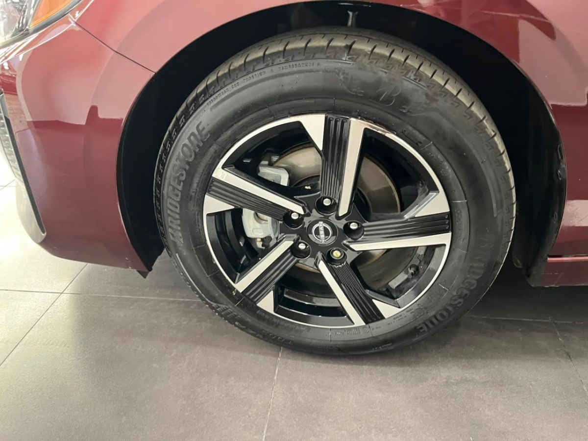 2025 Nissan Sentra 4p Advance L4/2.0 Aut