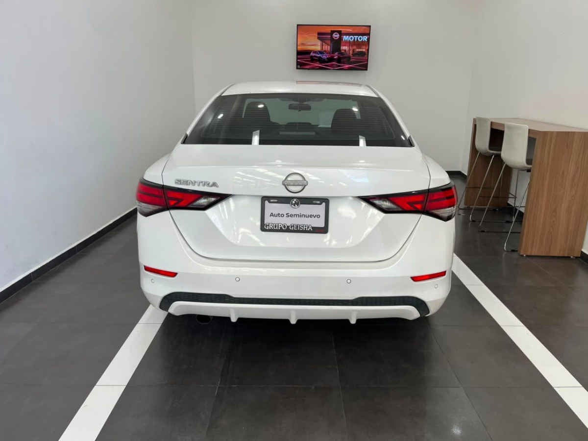 2024 Nissan Sentra 4p Sense L4/2.0 Man