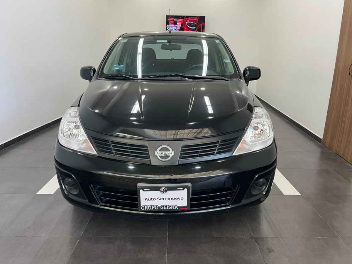 2016 Nissan Tiida 4p Sedán Sense L4/1.8 Man