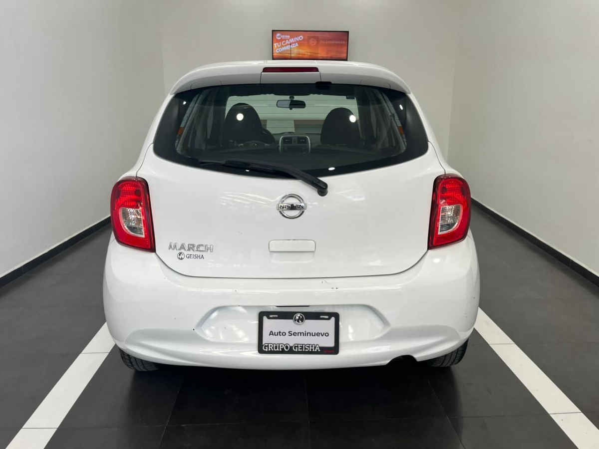 2019 Nissan March 5p Sense L4/1.6 Man