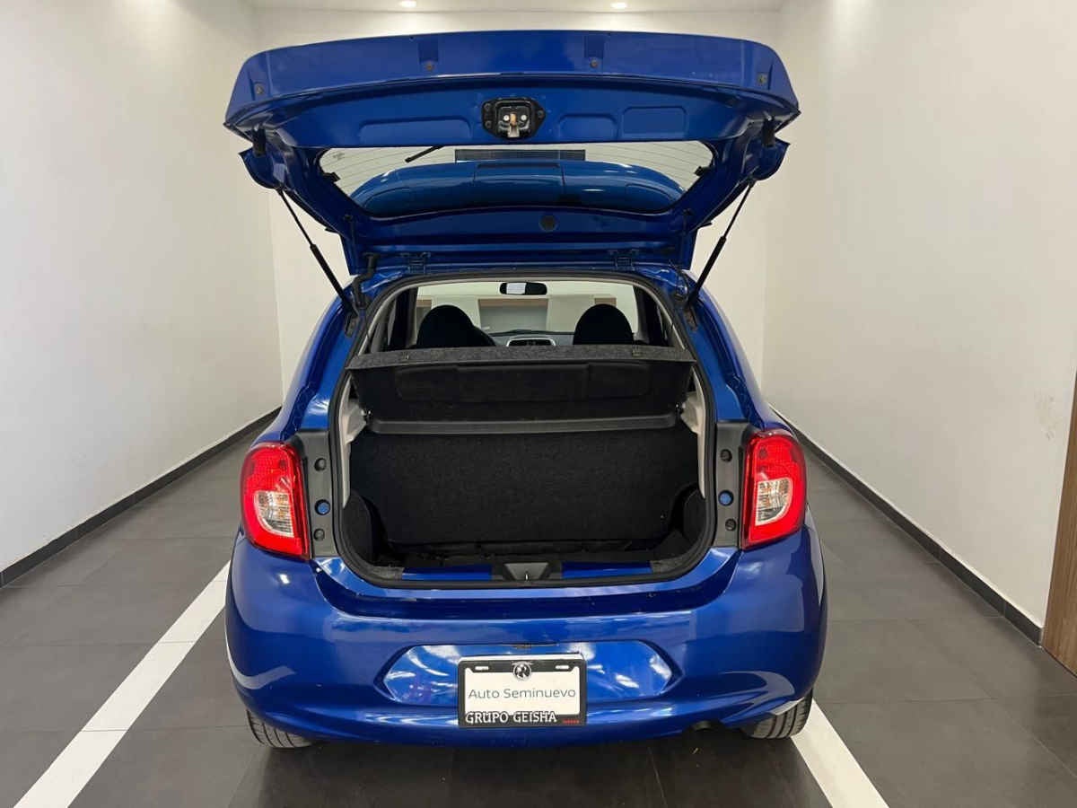 2018 Nissan March 5p Advance L4/1.6 Aut