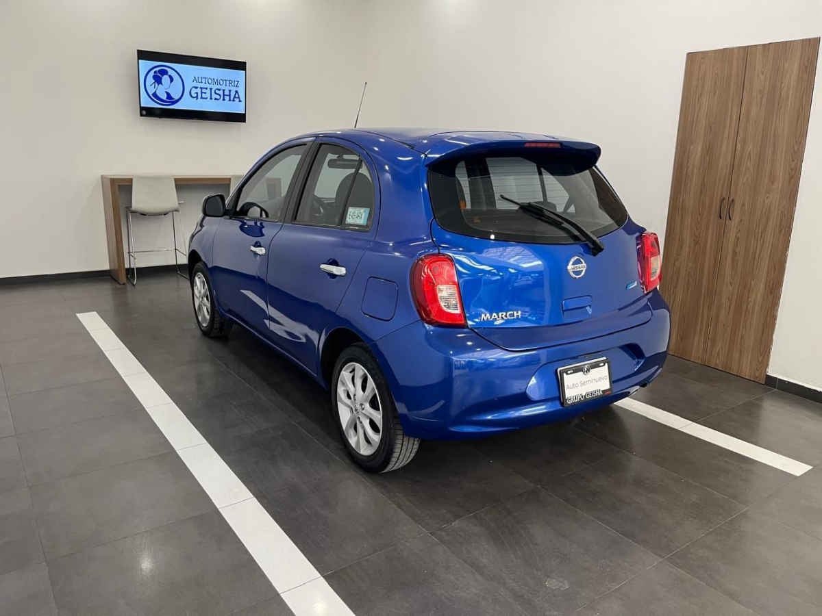 2018 Nissan March 5p Advance L4/1.6 Aut