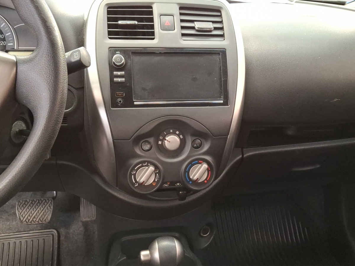 2019 Nissan March 5p Advance L4/1.6 Aut