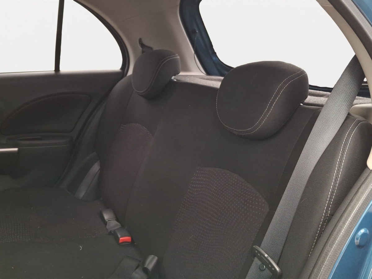 2017 Nissan March 5p Advance L4/1.6 Man